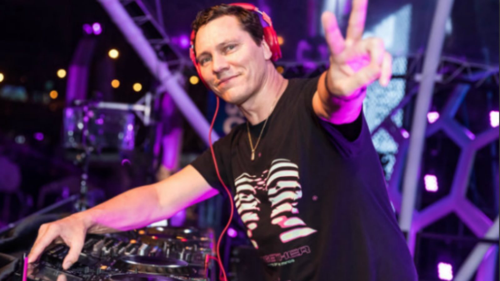 Tiësto confirma dois shows no Brasil