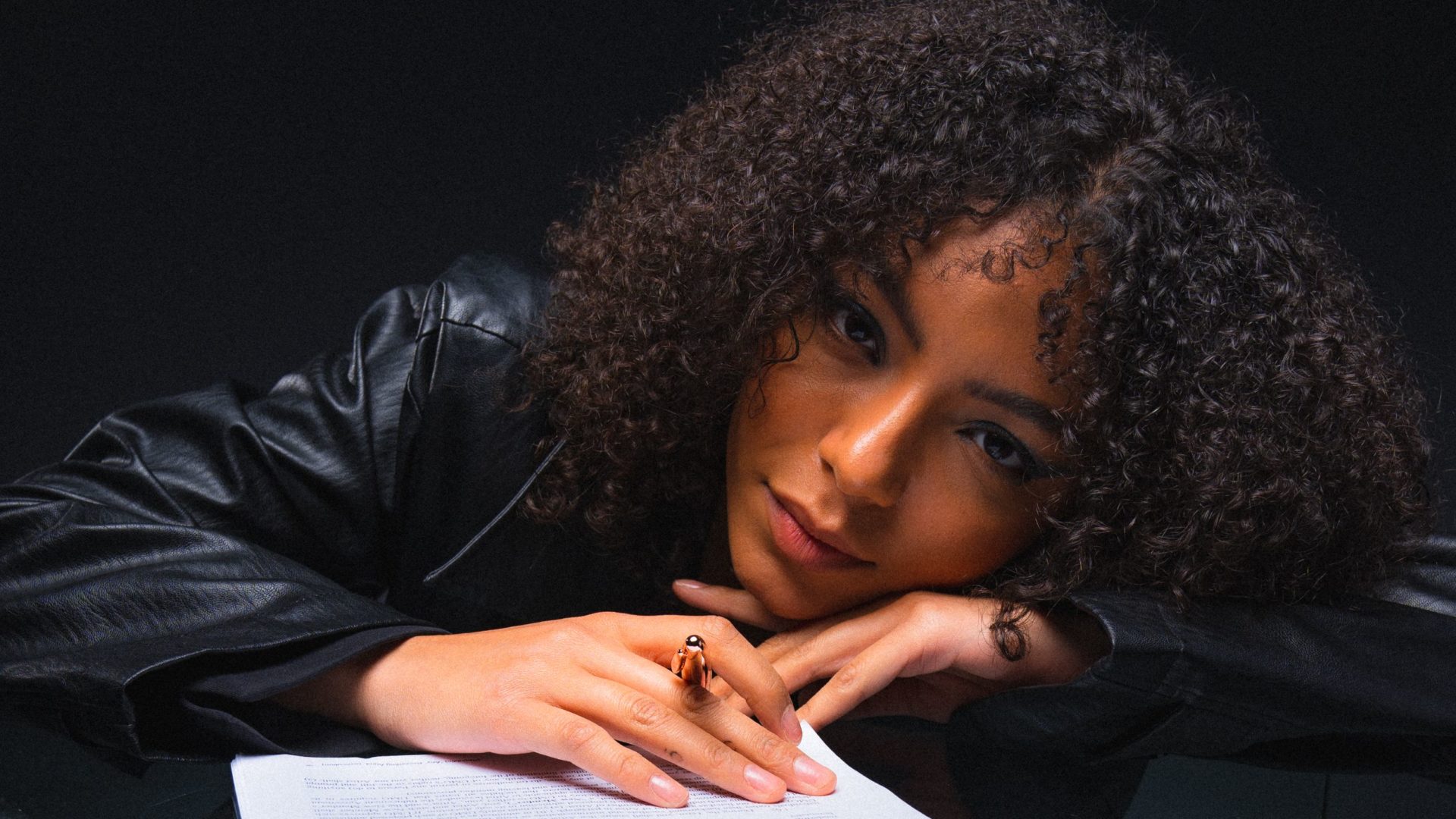 Any Gabrielly, ex-Now United, assina contrato