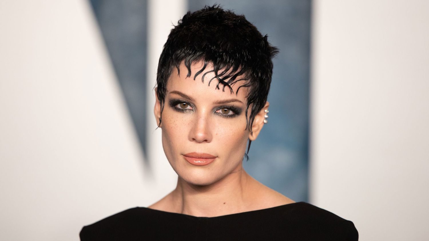 Halsey vem para o Brasil para o GP Week 2023